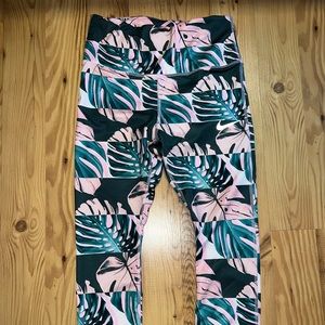 NIKE leggings